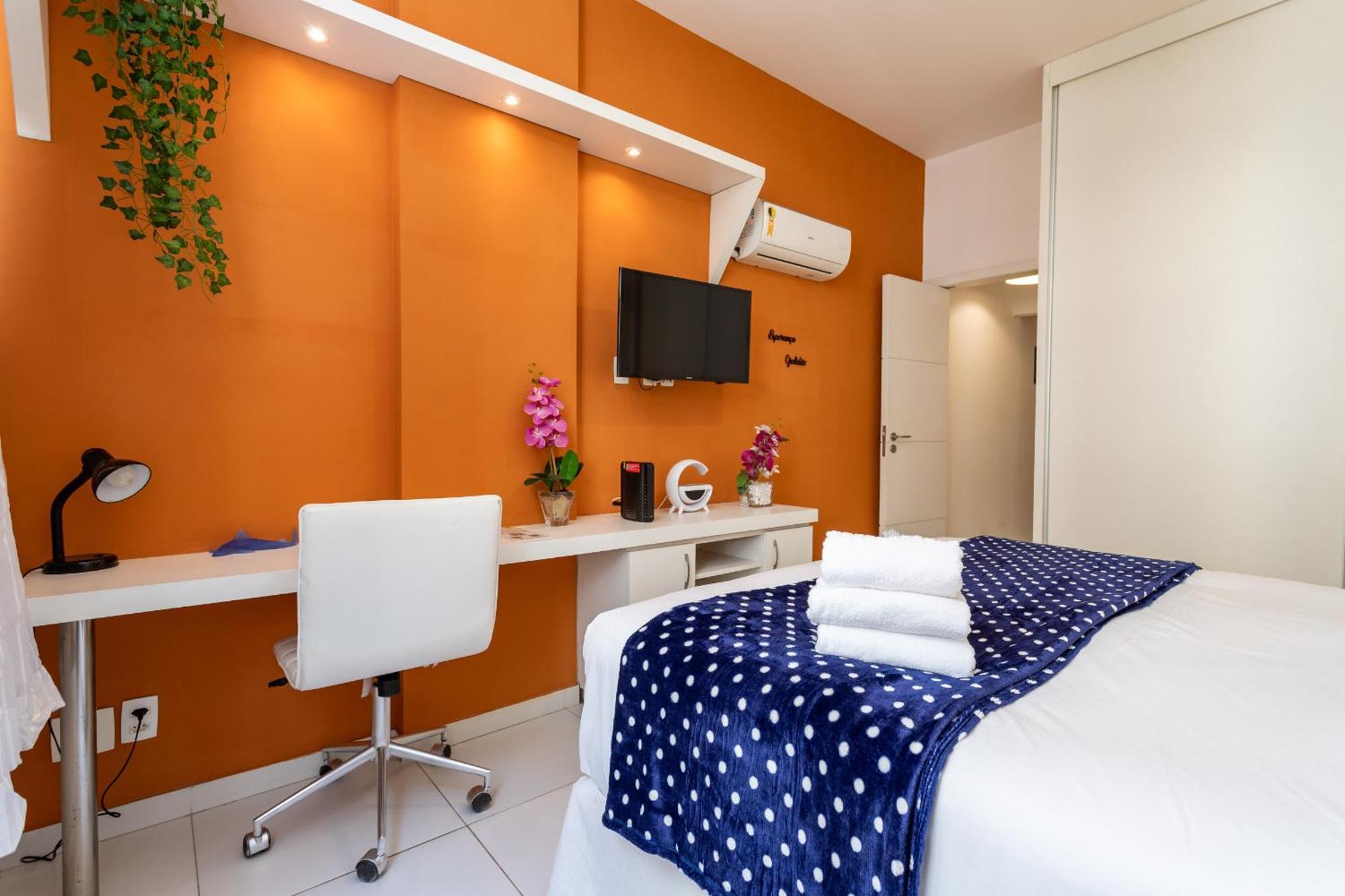 Apartamento Em Copacabana A 5 Minutos Da - Nsc309 *