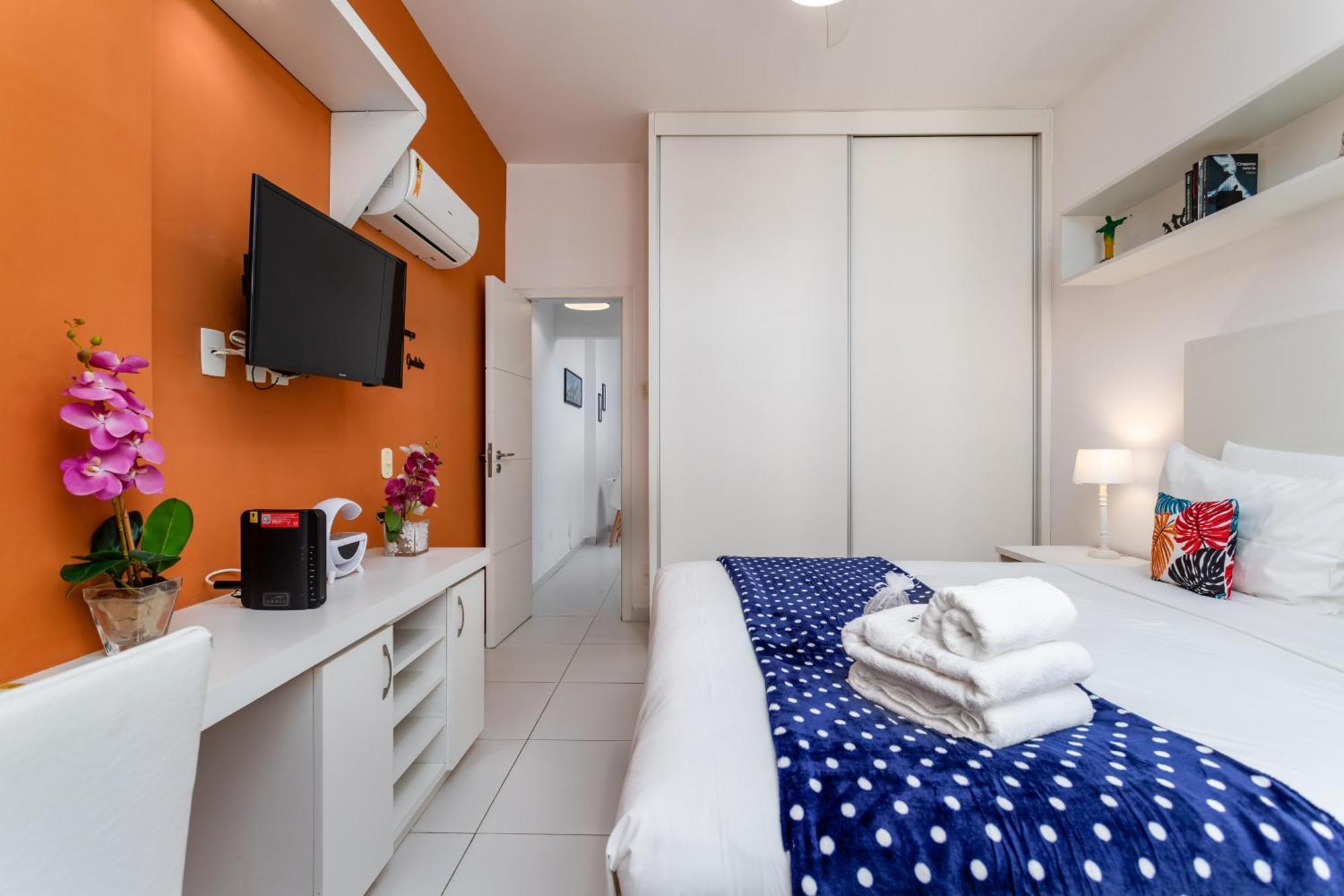 Apartamento Em Copacabana A 5 Minutos Da - Nsc309